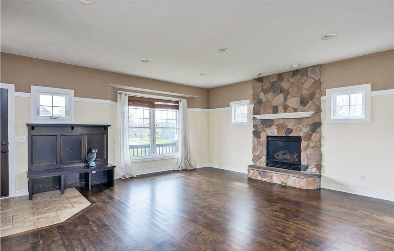 11850 47th Pl Ne - Photo 4 of 26