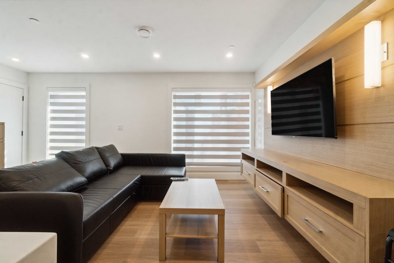 1260 East 63rd Avenue - Photo 3 of 23