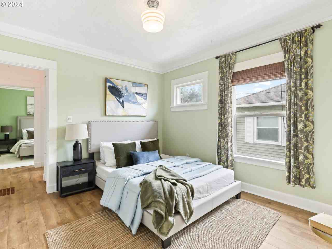 129 W 23rd St #NA - Photo 7 of 18