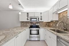 825 Center Street #3D - Photo 1 of 1