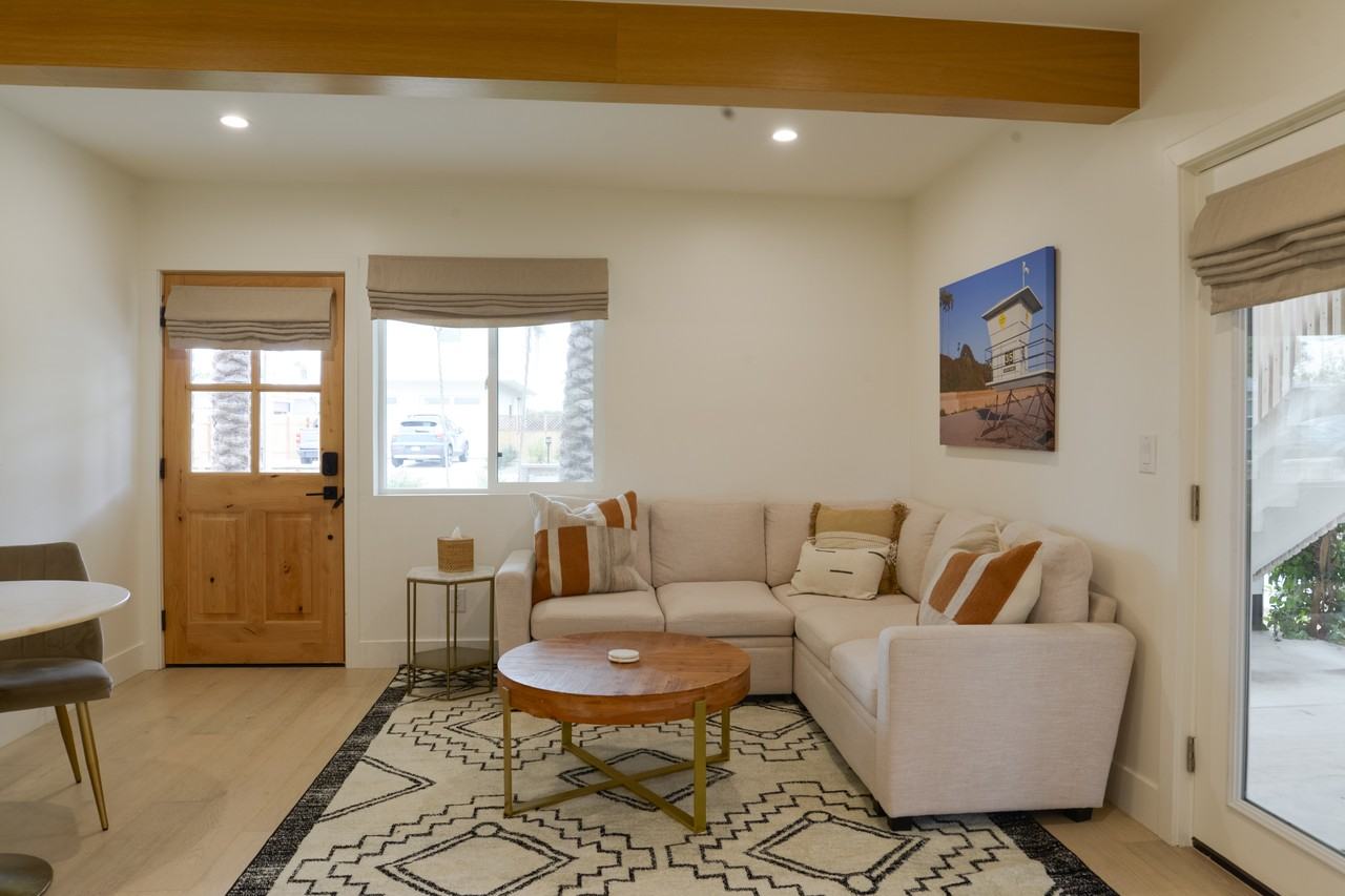 1114 Buena Vista Way #NA - Photo 3 of 14