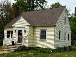 featured image of 123 E Riverside St #NA