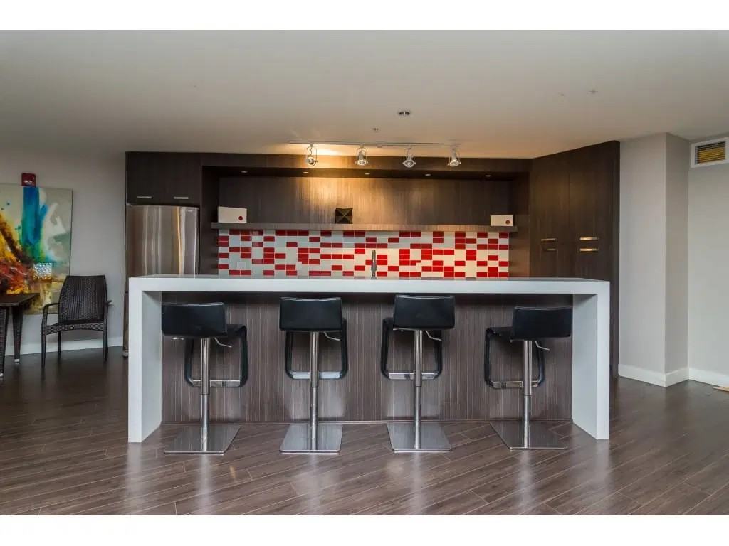 13925 Fraser Highway - Photo 3 of 21