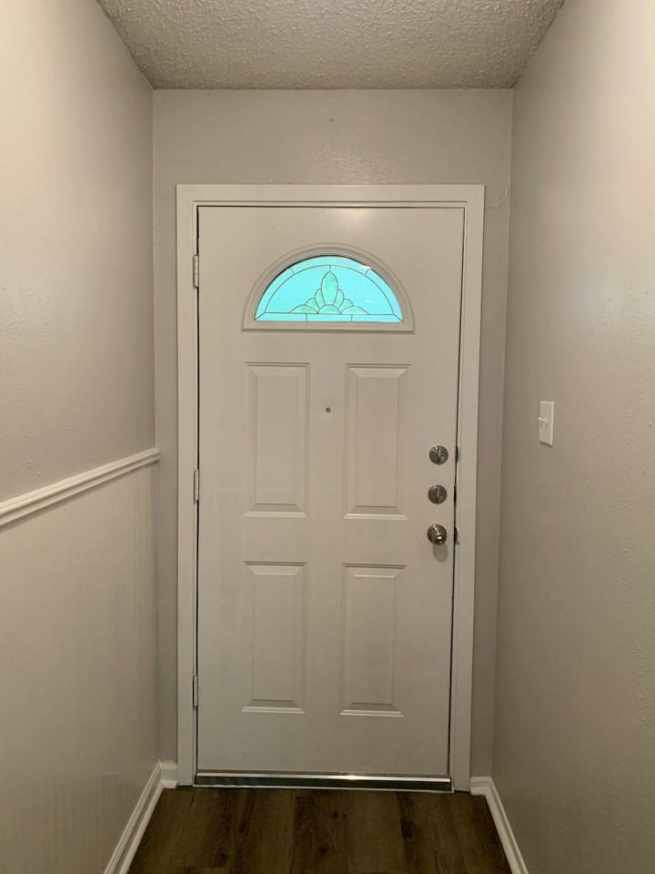 404 Live Oak Drive - Photo 4 of 43