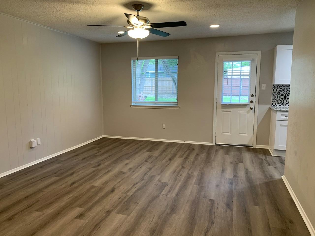 404 Live Oak Drive - Photo 6 of 43