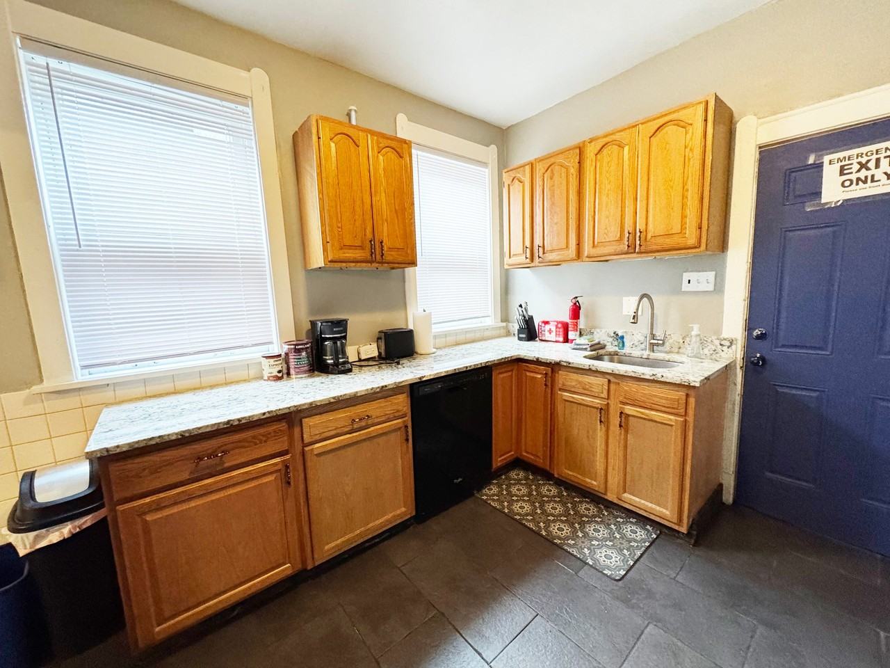 6941 Thomas Blvd #2 - Photo 6 of 19