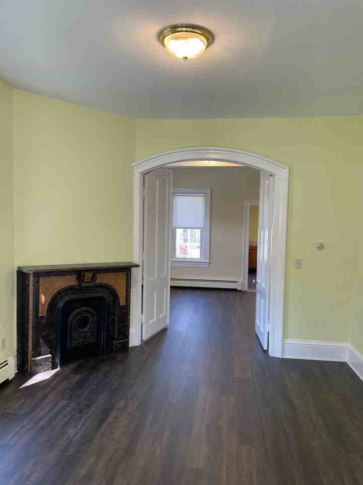 319 2nd St - Photo 2 of 5