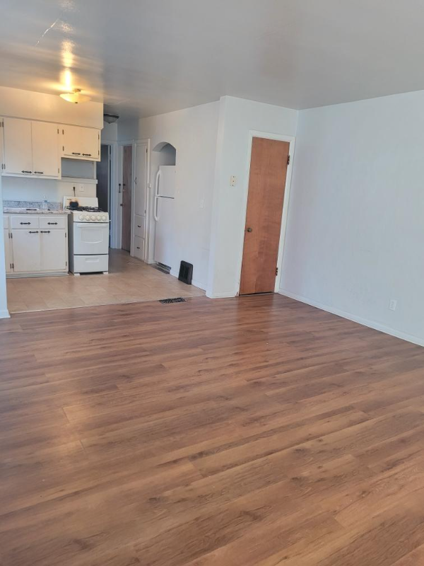 2417 N Rockton Ave - Photo 2 of 19