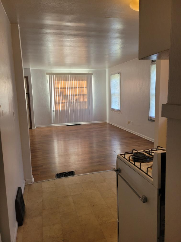 2417 N Rockton Ave - Photo 3 of 19