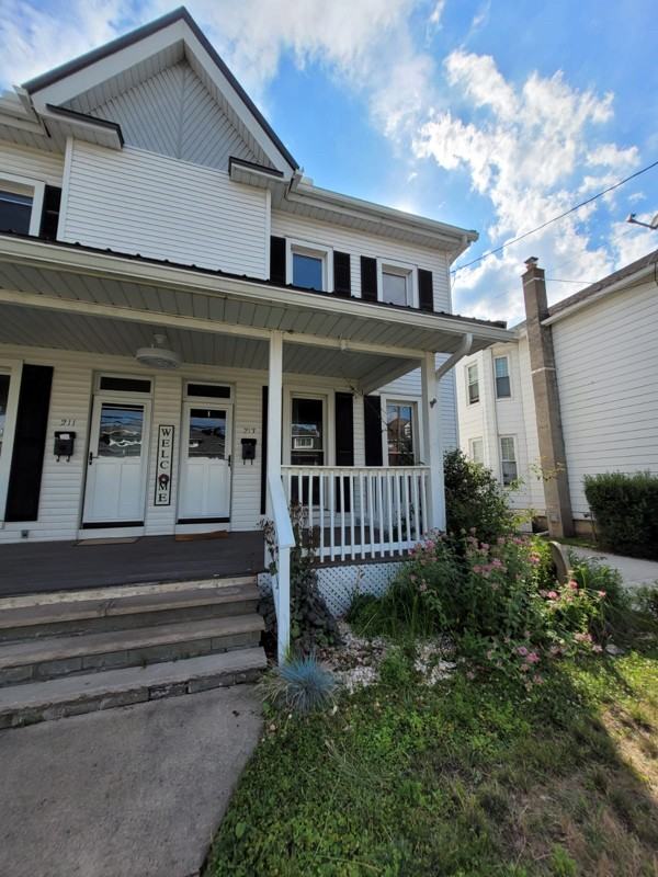 211 Montgomery Ave #211 - Photo 2 of 31