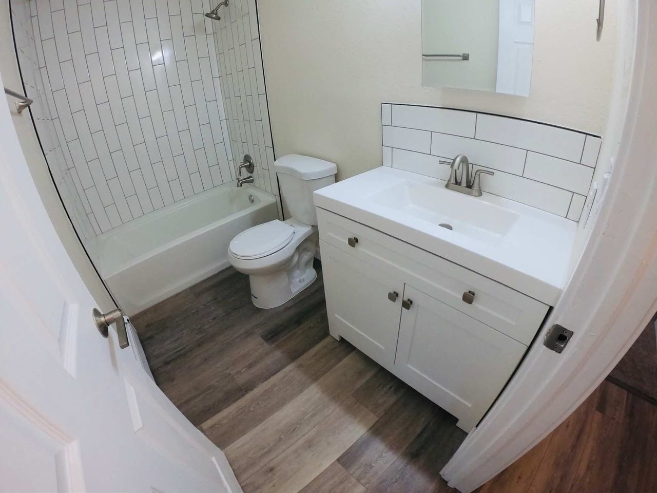 1474 10th St #4 - Photo 5 of 9