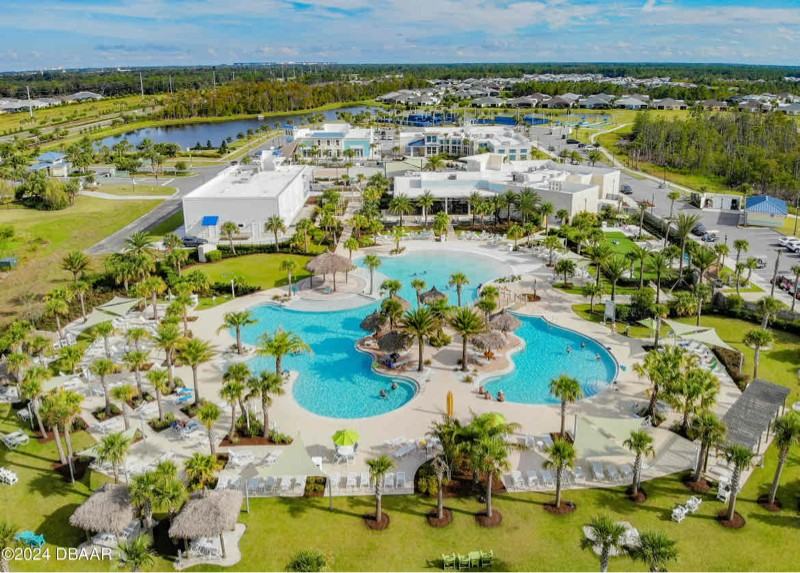 270 Coral Reef Way - Photo 6 of 40