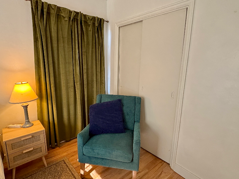 700 N Monterey Ave - Photo 7 of 9