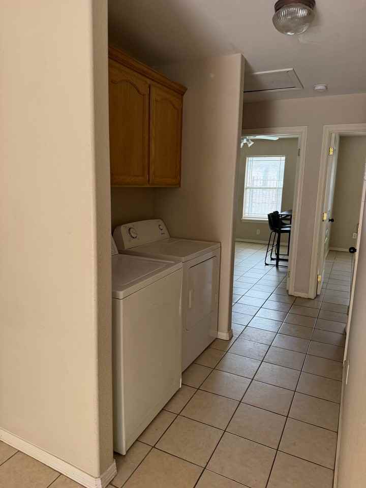 606 San Antonio Ave #606-4 - Photo 7 of 12