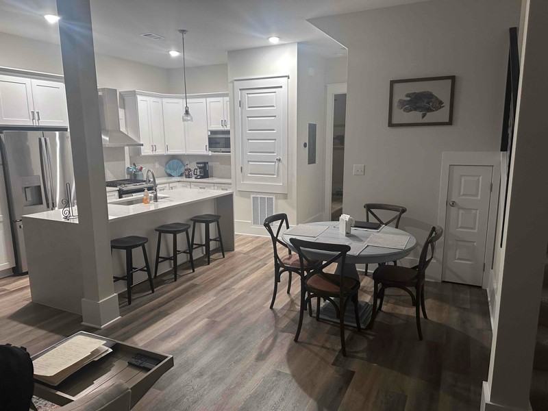 546 Howard Ave - Photo 7 of 21