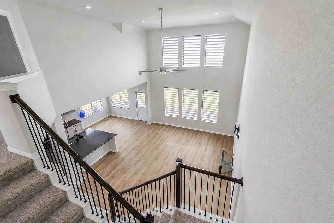 201 Chickasaw Ln - Photo 3 of 16