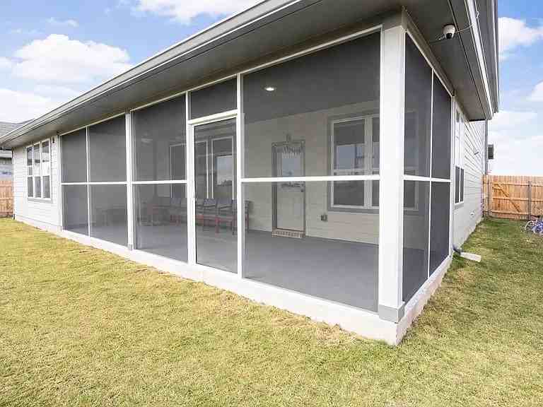201 Chickasaw Ln - Photo 7 of 16