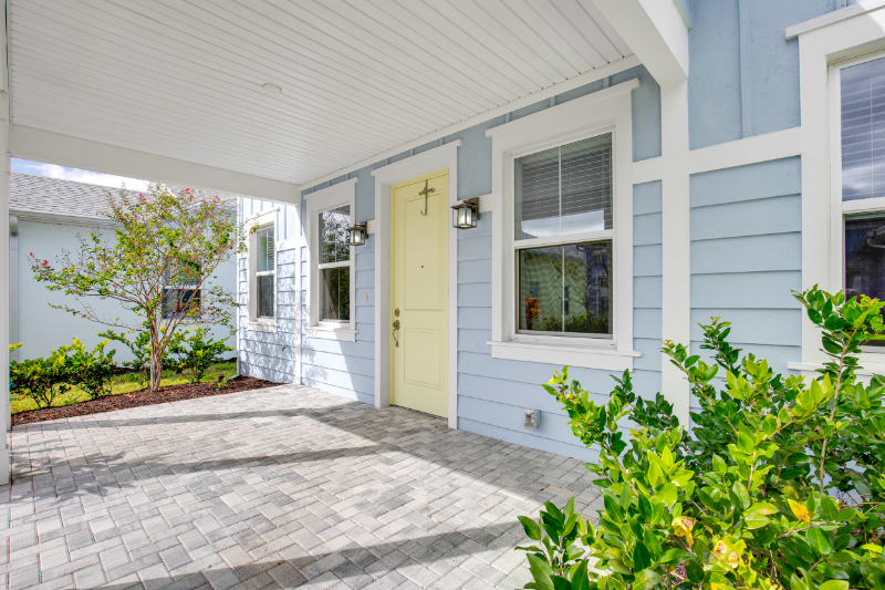 513 High Tide Ln - Photo 2 of 19