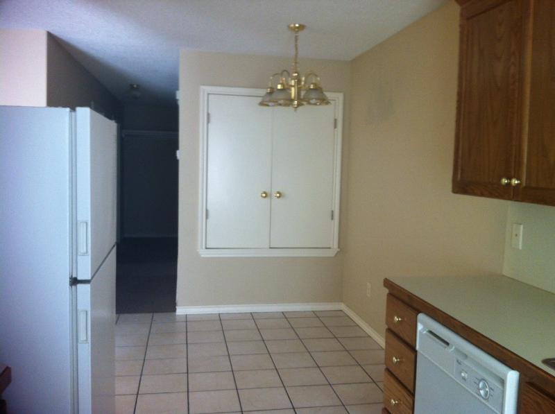 1813 Jefferson Ave - Photo 4 of 8