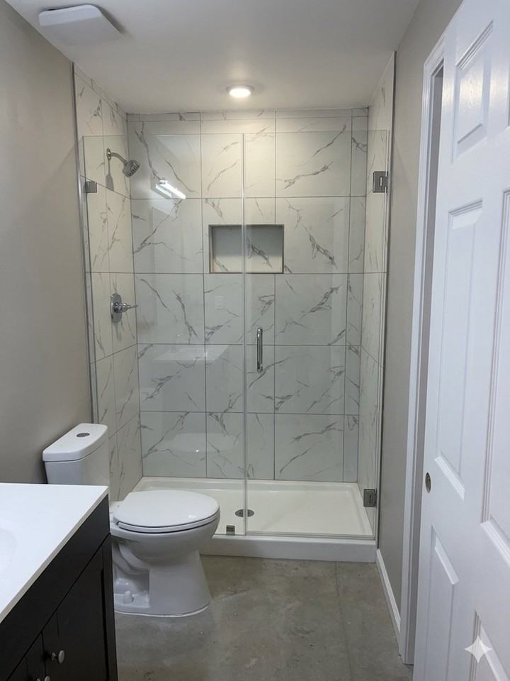 223 4th St Nw #B - Photo 3 of 3