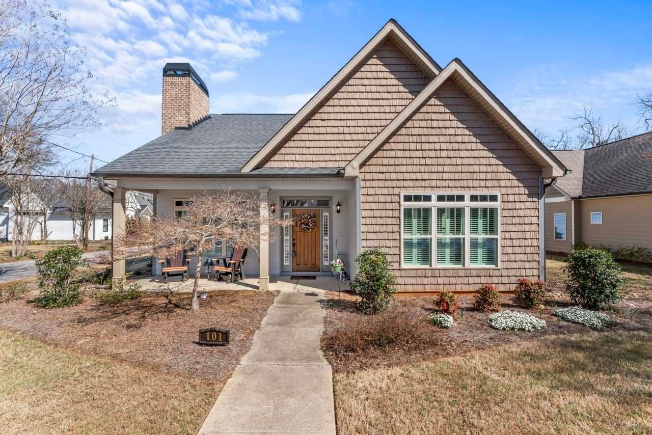 101 Dean Cir