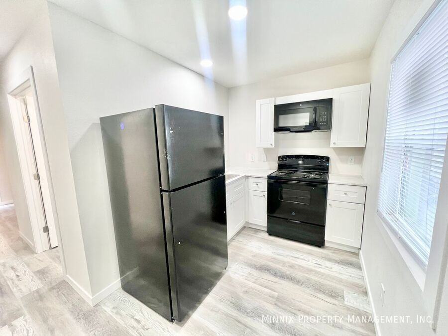 5438 40th St. - 5438 40th St. #11 - Photo 7 of 10