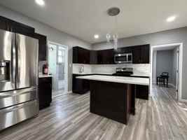 featured image of 5031 Woodbridge Ave #1