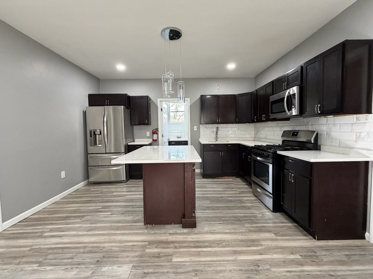5031 Woodbridge Ave #1 - Photo 3 of 11