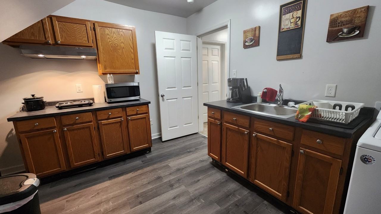 5467 Maple Ave - Photo 6 of 11