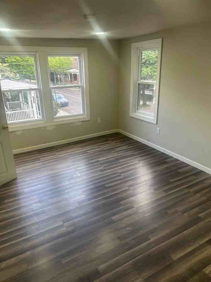 19 Beech St - Photo 7 of 11