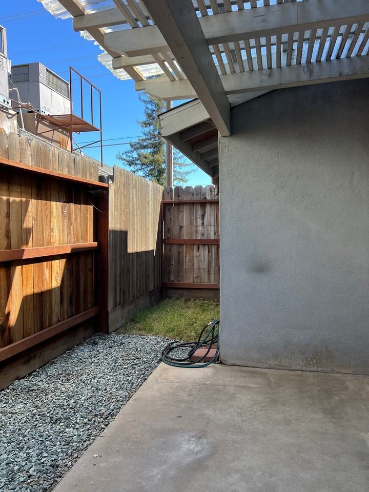1321 Claus Rd #B - Photo 3 of 5
