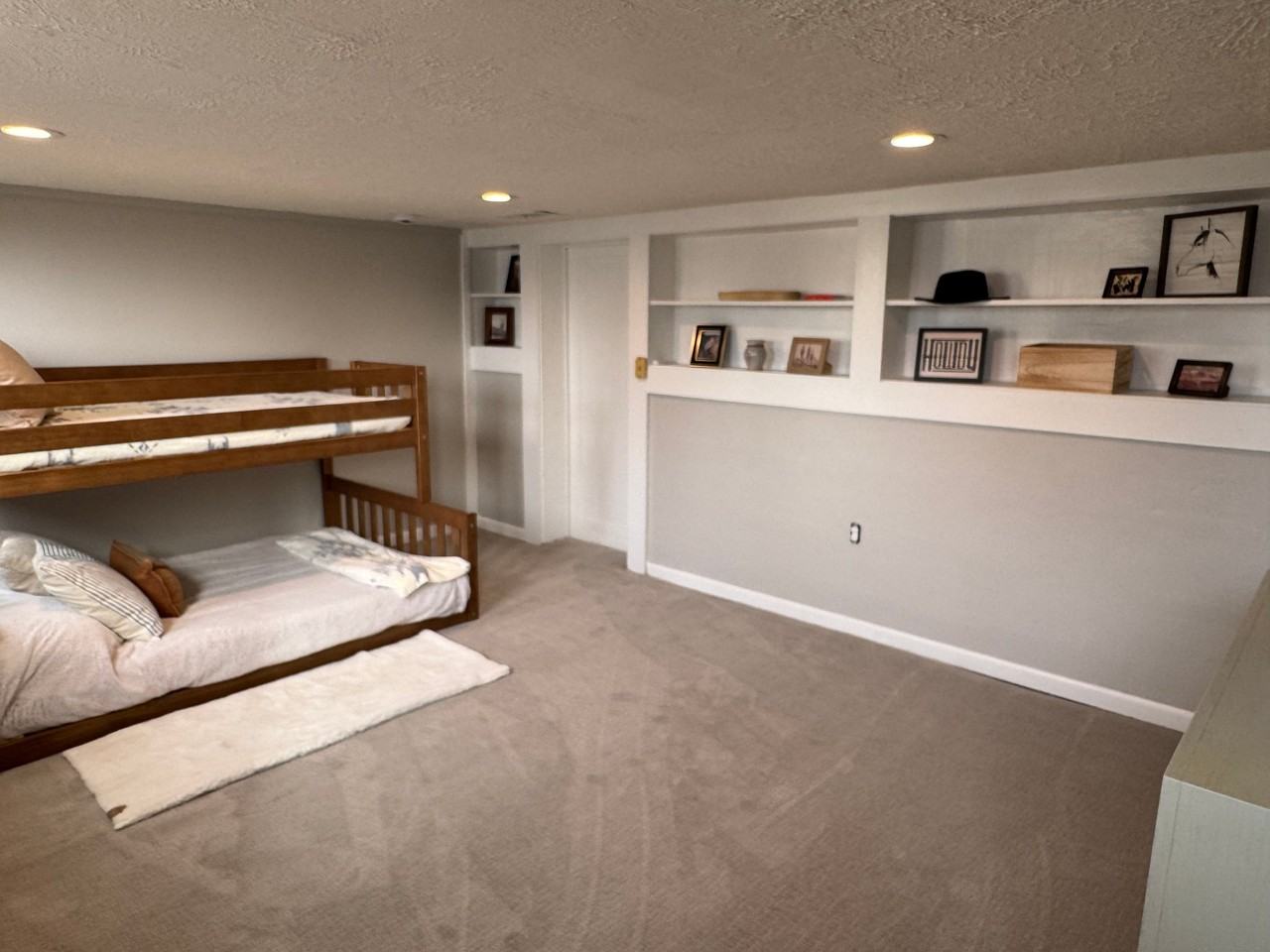 316 S University St - Photo 5 of 16