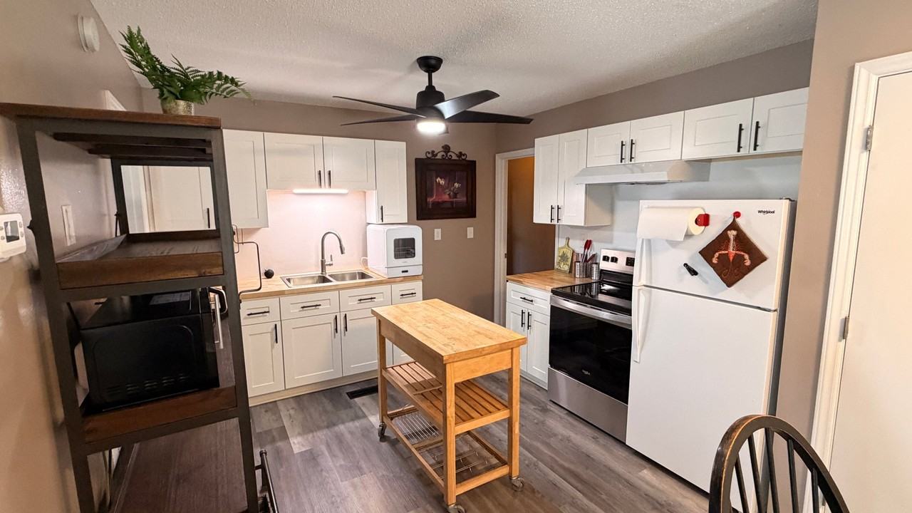 1505 Ridge Ln #1 - Photo 5 of 13