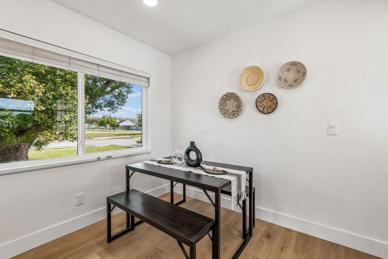 2844 30th Ave N - Photo 6 of 13