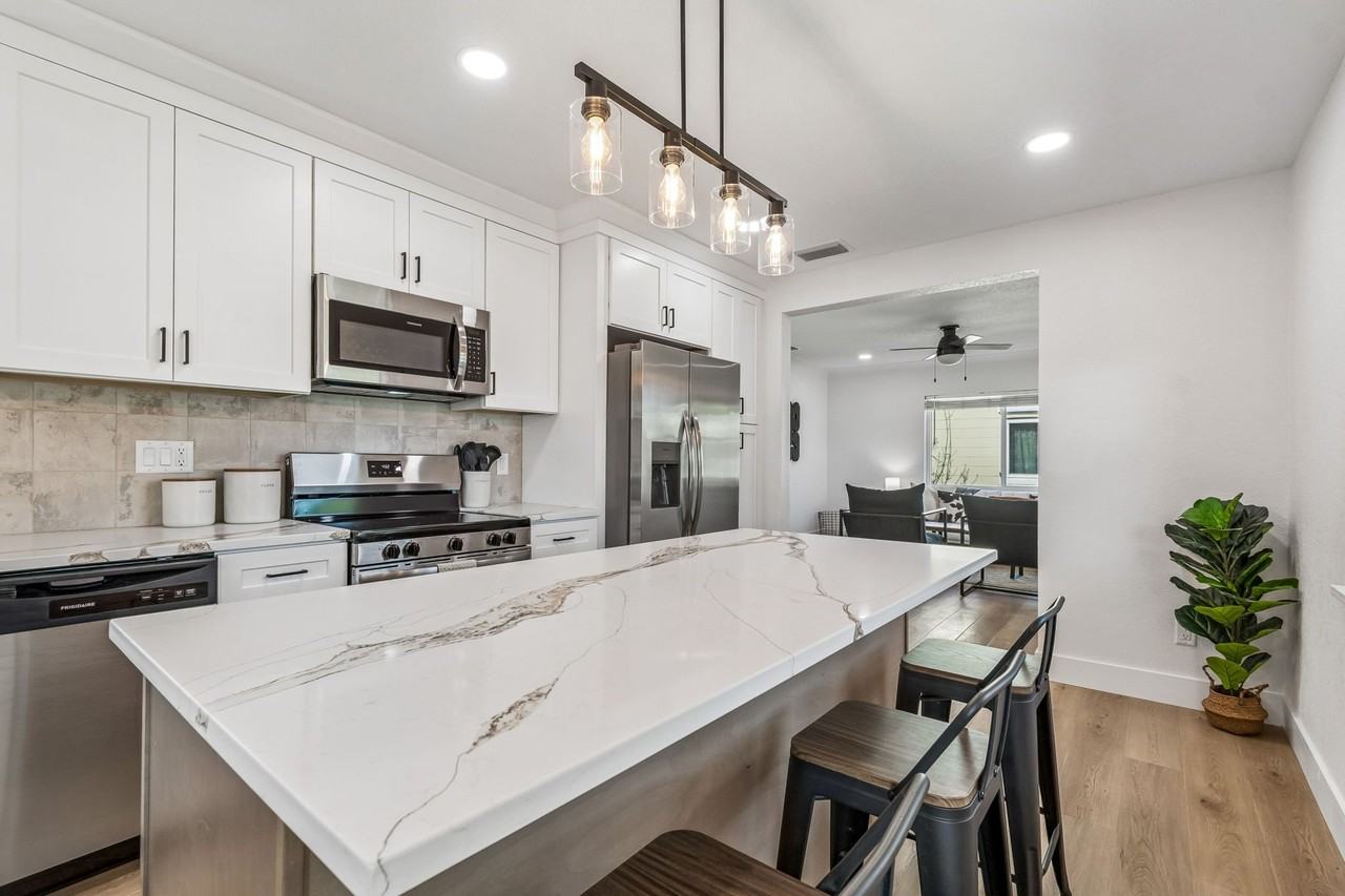 2844 30th Ave N - Photo 7 of 13