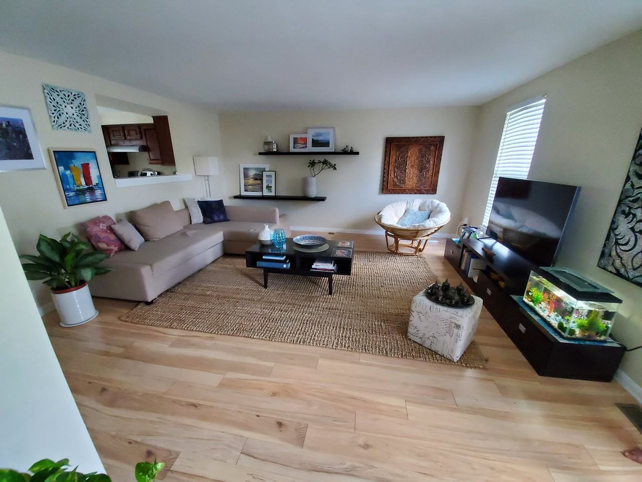 16934 Monmouth Ct - Photo 2 of 12