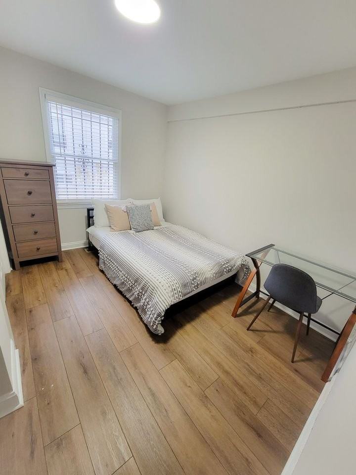 5521 Jay St Ne - Photo 3 of 9