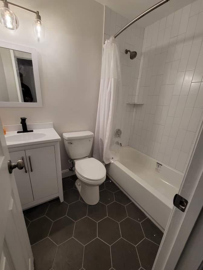 5521 Jay St Ne - Photo 4 of 9