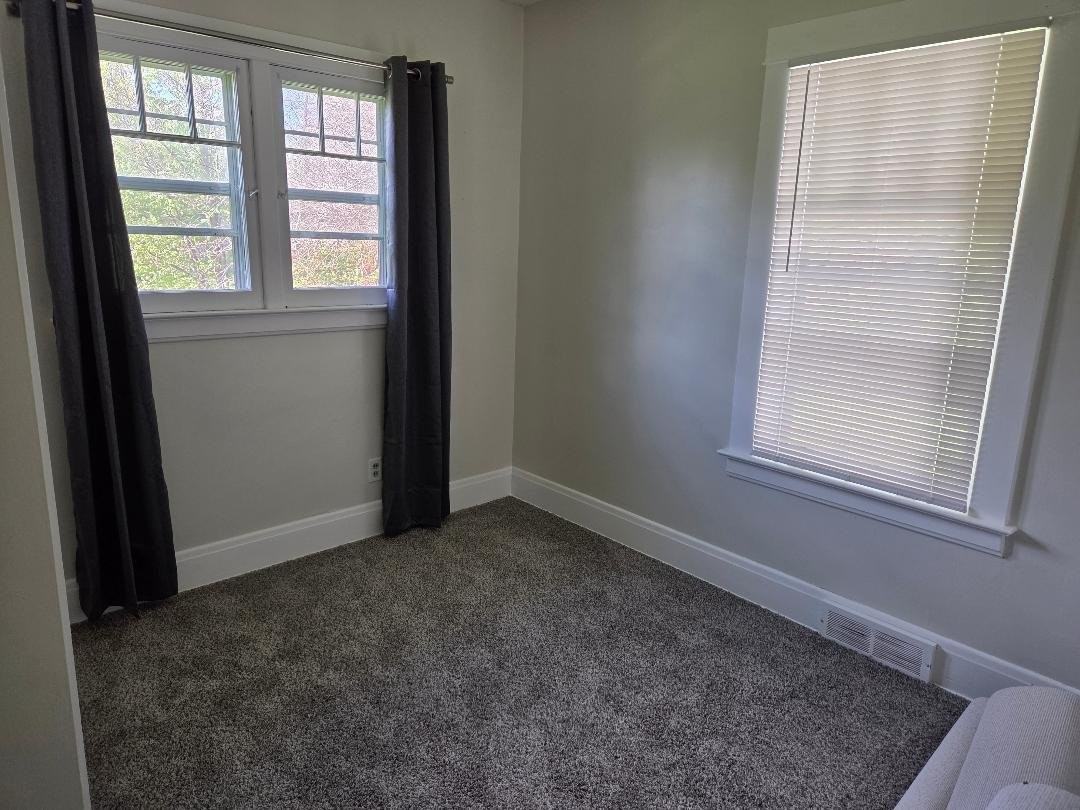 2209 Cooper Ave - Photo 6 of 8