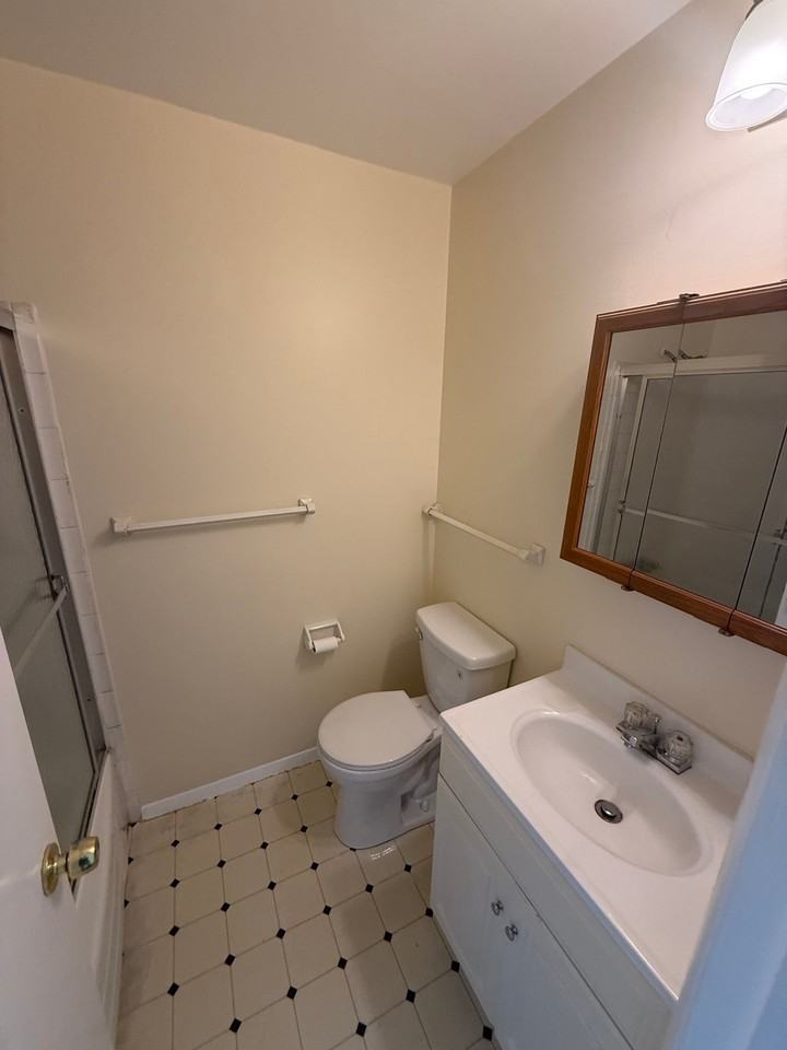 552 Wilson Bridge Dr - Photo 6 of 7