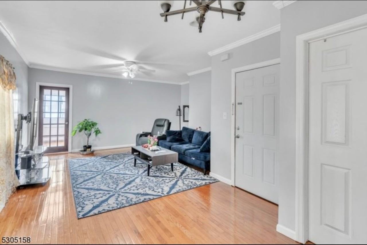 54 Pamrapo Ave #2 - Photo 2 of 8