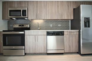 898 S Ashland Ave - Photo 1 of 1