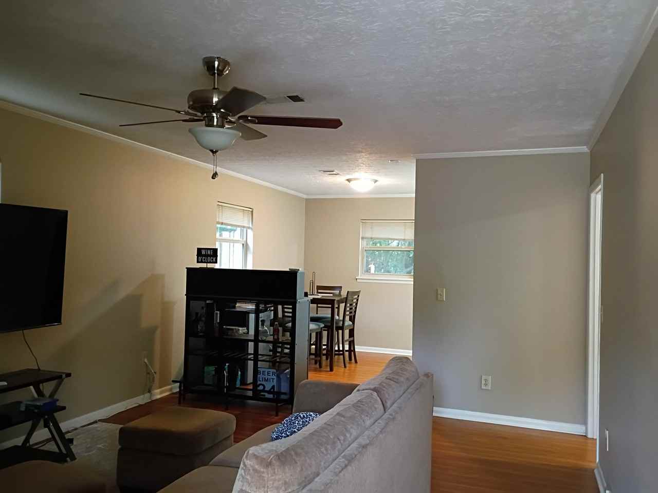 902 E Magnolia Ave - Photo 4 of 11
