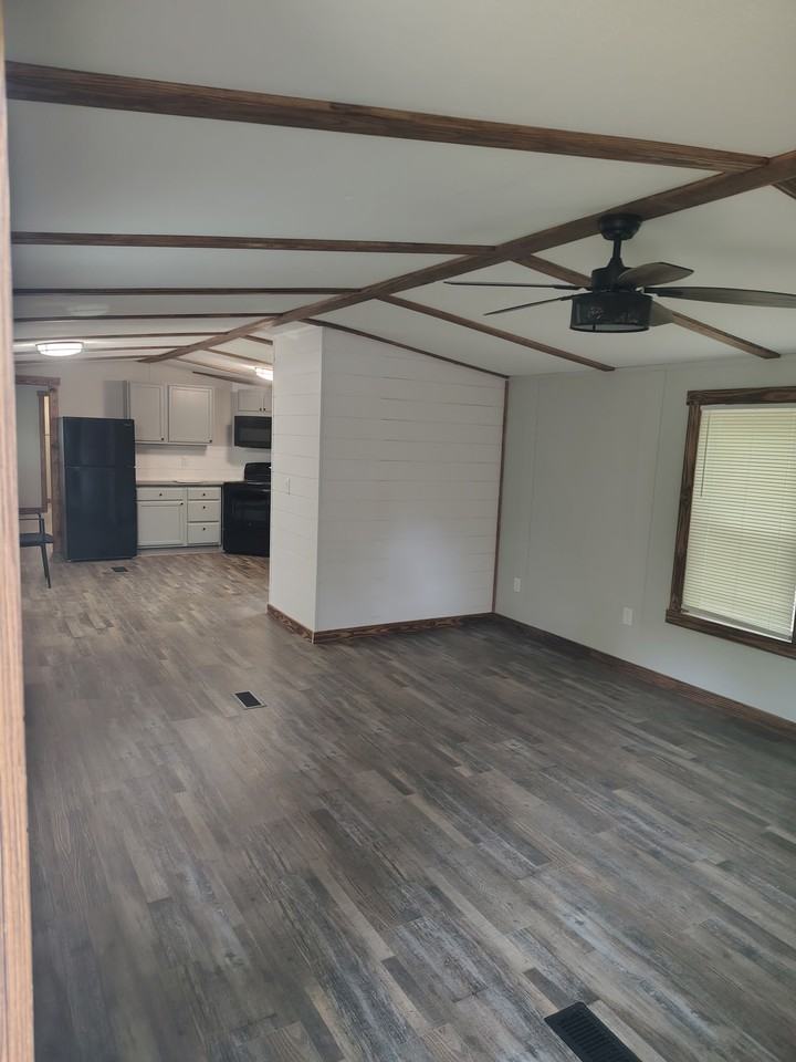 125 Shady Oaks Lndg - Photo 3 of 14