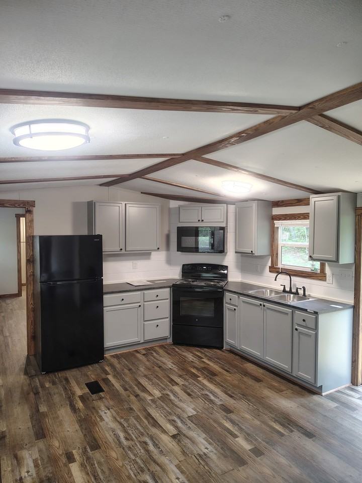 125 Shady Oaks Lndg - Photo 4 of 14