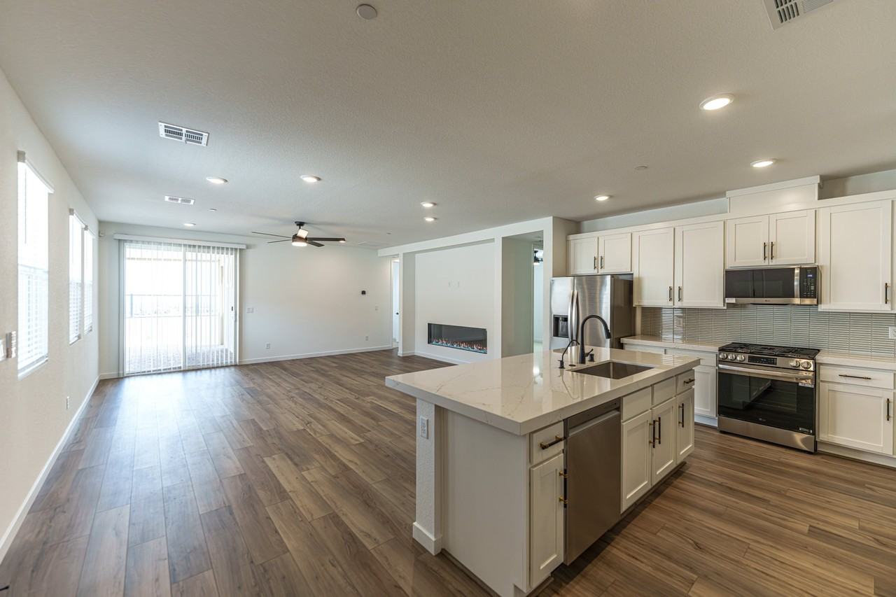 10848 Corliss River Ave - Photo 5 of 14