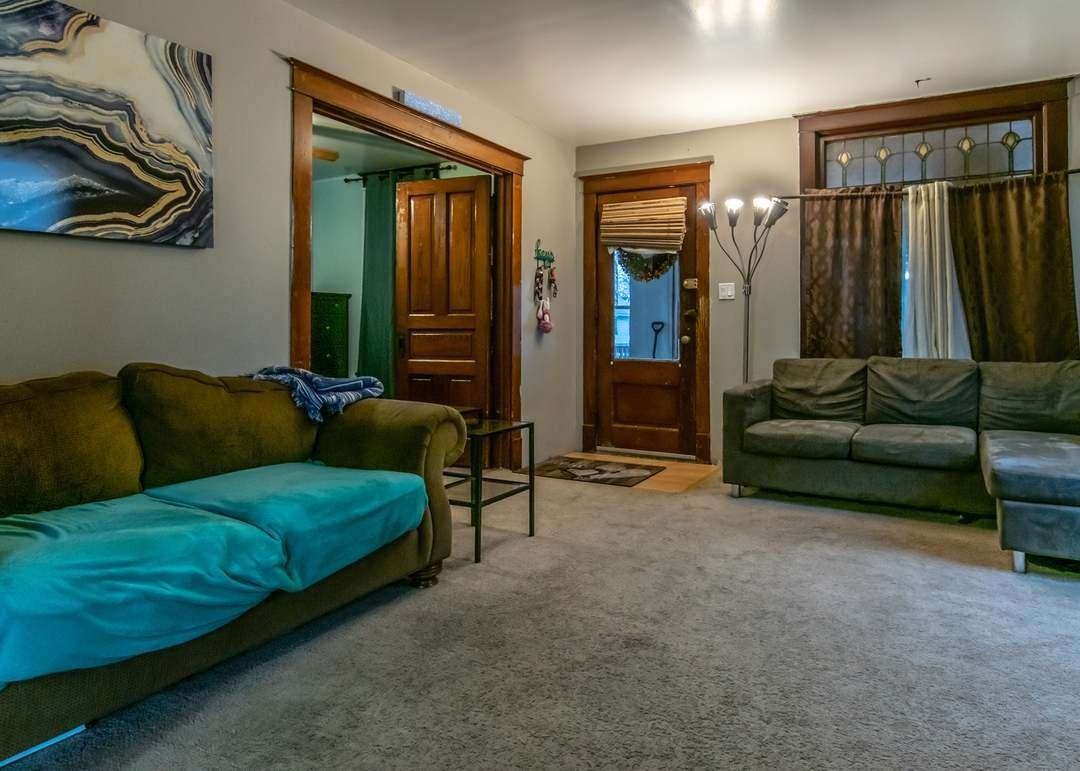 730 E Jefferson St - Photo 4 of 16