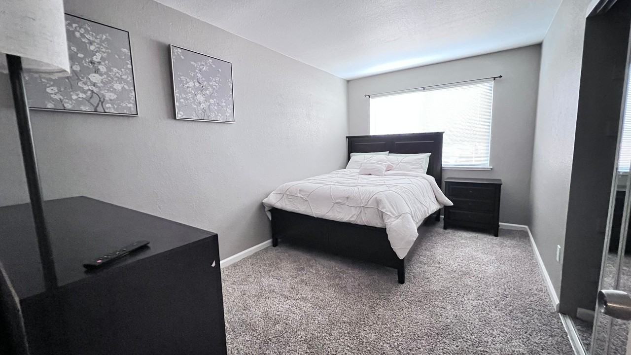 3376 Hartselle Way - Photo 4 of 6