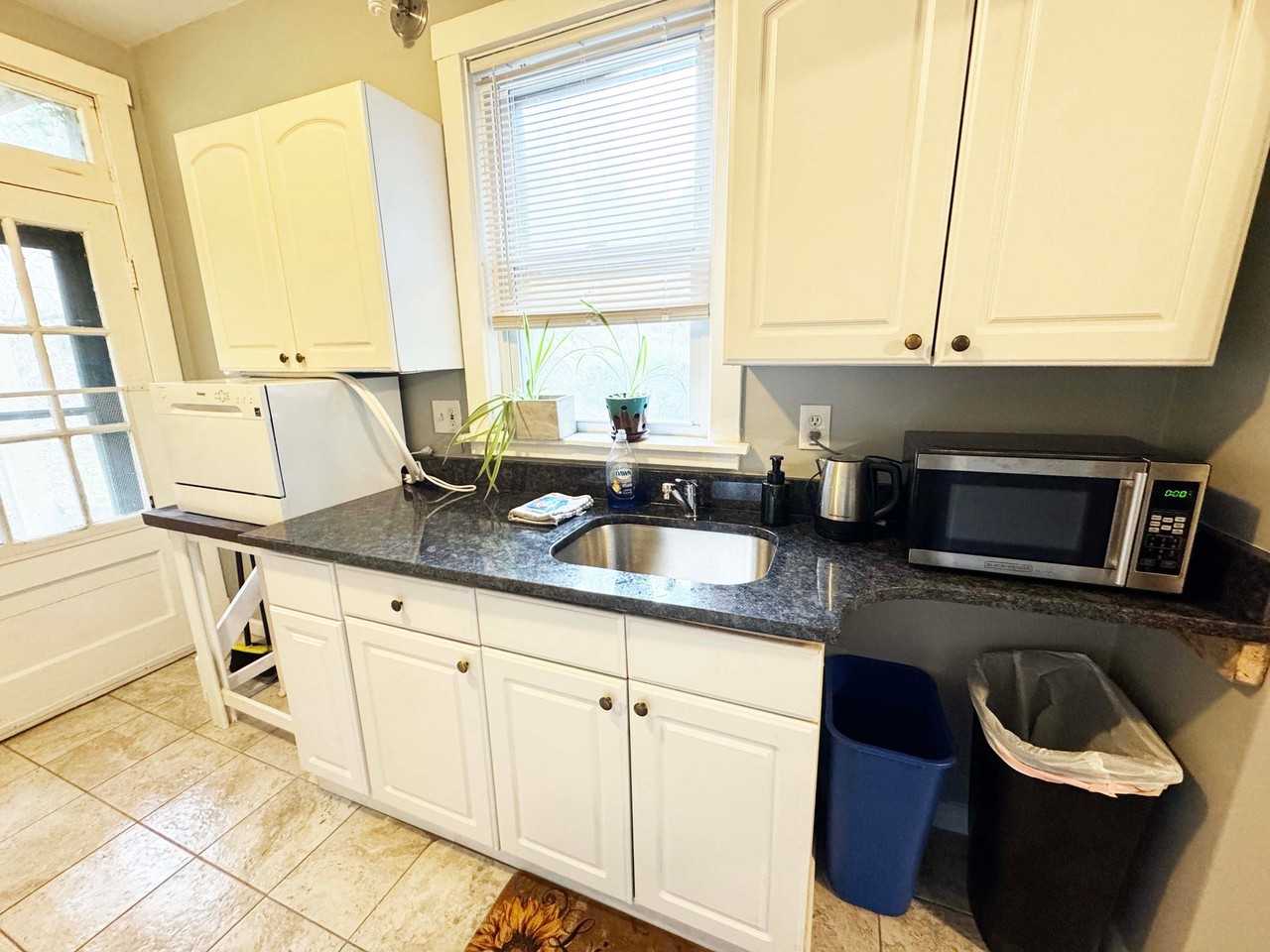 4212 Haldane St #1 - Photo 5 of 12
