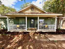 featured image of 6305 Sydney Dr